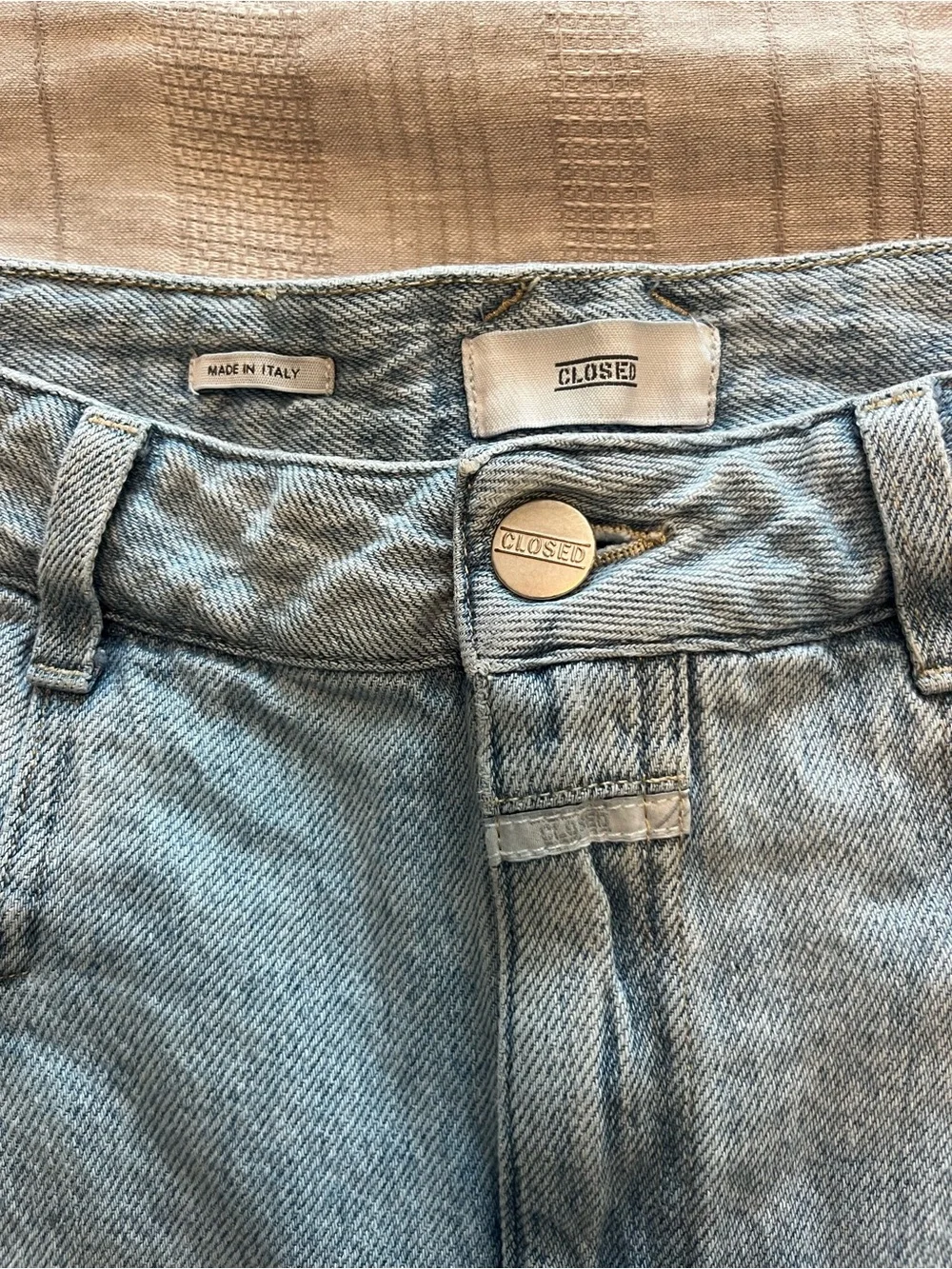 Closed light blue